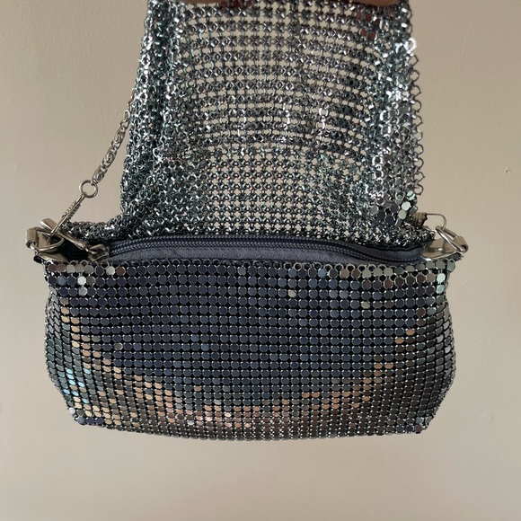 Silver evening purse , wristlet, clutch - Picture 3 of 3